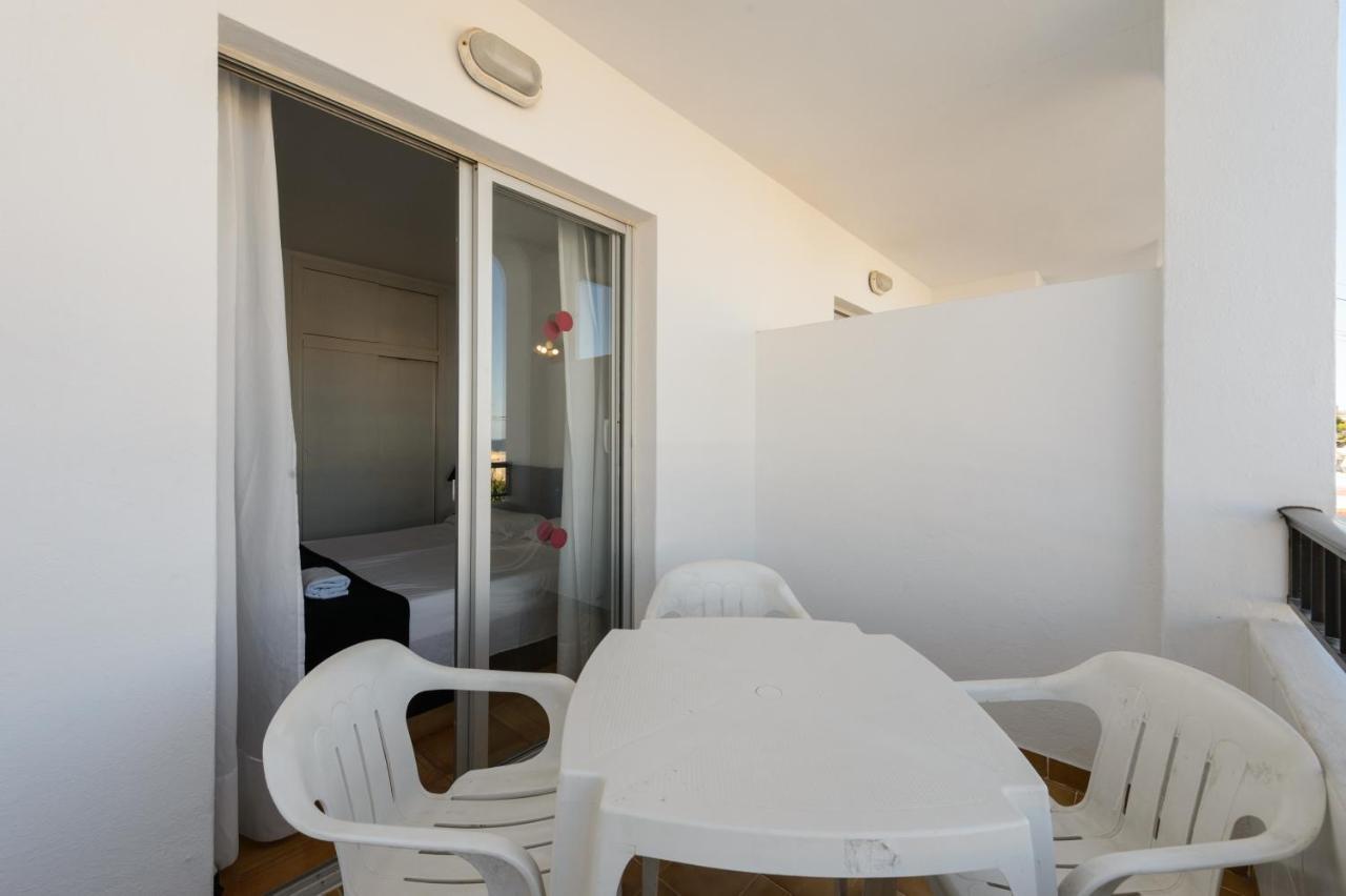 Apartamentos San Antonio Beach Extérieur photo